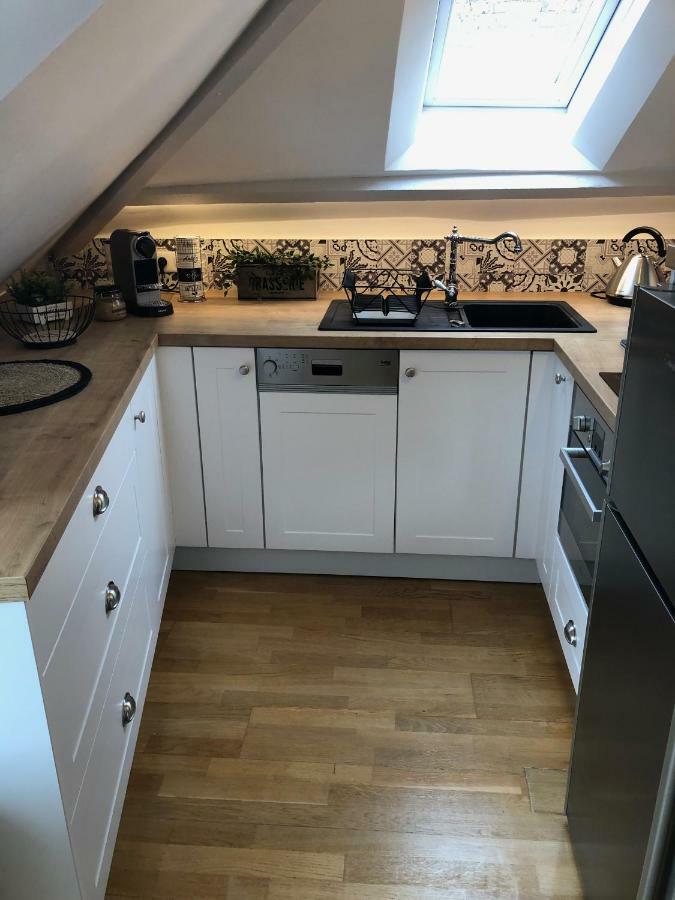 Lucarne Enchantee Honfleur Kültér fotó
